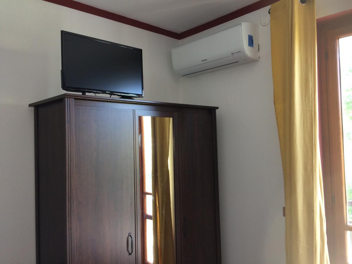 Tana Dell'Elfo B&B กาวี ภายนอก รูปภาพ